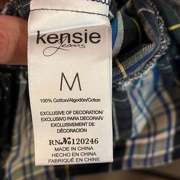 Kensie Black and White Plaid Blouse - Picture 4 of 4